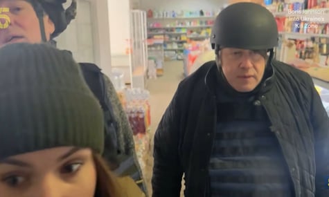 Борис Джонсон зняв документальний фільм про війну в Україні