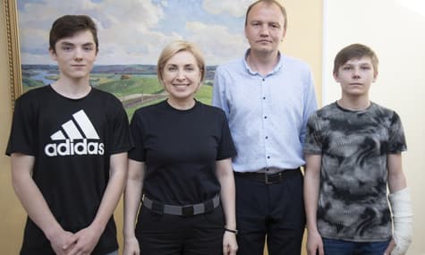Из оккупированного Мариуполя удалось вывезти двух подростков-сирот