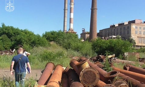 Залишили без гарячої води половину міста. У Кривому Розі викрили комунальників, які здали на металобазу частини водонагрівачів