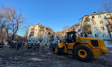 Пошкодження церкви на Донеччині та руйнування багатоповерхівки у Запоріжжі: ситуація в регіонах