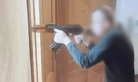 Хотів «окропити землю кров'ю» українців. Прокуратура показала відео й аудіо з телефона стрільця, який влаштував теракт у Києві