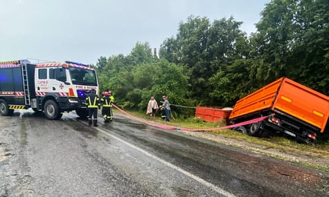 На Тернопільщині вантажівка зіткнулась з авто, внаслідок чого загинули 4 людини