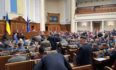 «Слуги народу» заперечують кризу в Раді, але не стали підтримувати урядові законопроєкти