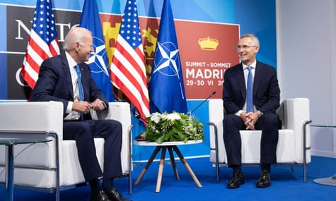 Байден оголосив про посилення присутності США в Європі