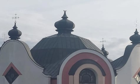 У Польщі невідомі пошкодили дах та зрізали хрест з купола церкви УГКЦ: Богохульство напередодні свята
