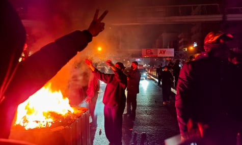 Учасники протесту на вулицях Тегерана 8 січня