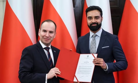 Дрони над Польщею називав «українською провокацією». Проросійський ютубер увійшов до ради при Навроцькому