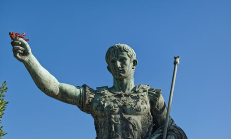 В Австралії понад сотню школярів звільнили від іспиту через помилку в програмі: вони вивчали не того римського імператора