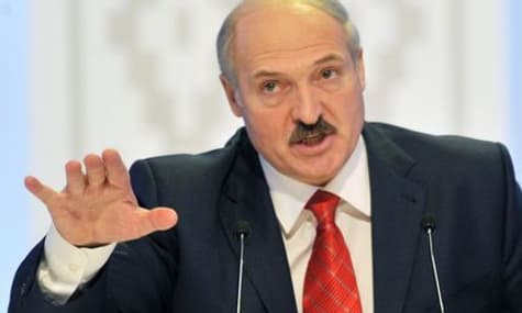 Лукашенко заявив, що Білорусь не воюватиме на території України. І відразу сам собі заперечив