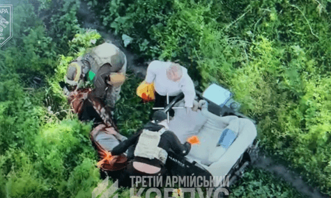 З Лиману евакуювали двох літніх людей за допомогою НРК. Один з них був тяжко поранений (ВІДЕО)