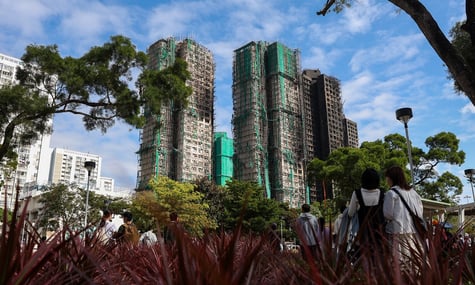 У Гонконзі кількість загиблих унаслідок пожежі зросла до 128. Пошукова операція може тривати до чотирьох тижнів