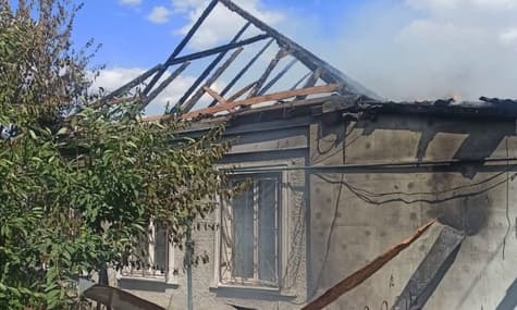 россияне обстреляли жилой дом в Херсоне: погиб мужчина, его жена получила ранения