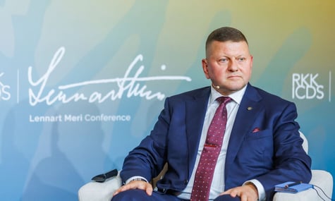 «Так. Буду». На зустрічі із Зеленським Залужний підтвердив, що балотуватиметься в президенти, хоч його намагалися відмовити — УП