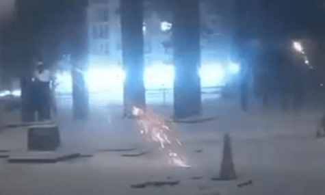 «Чи то дякувати, чи то сварити»: Садовий поговорив із двірничкою, що прибирала сніг, коли поруч ударив «шахед»