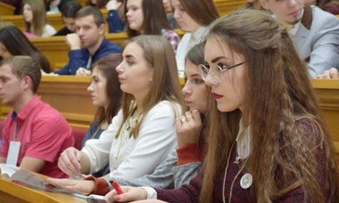 МОН анонсировало повышение платы за обучение для контрактников