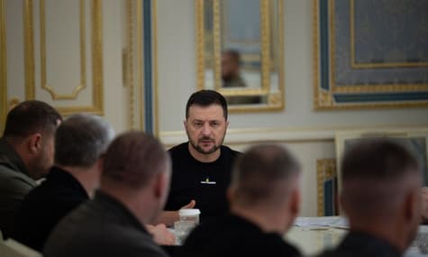 Зеленский предупредил о сокращении министерств в случае дефицита денег