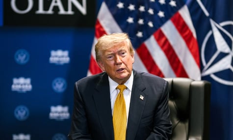 «Ліндсі дуже хотів цього». Трамп каже, що до законопроєкту Грема про санкції проти росії можуть додати Іран та «Хезболлу»