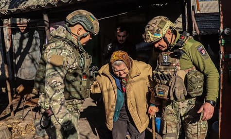 Из Степового в Донецкой области эвакуировали последних гражданских — пожилых супругов
