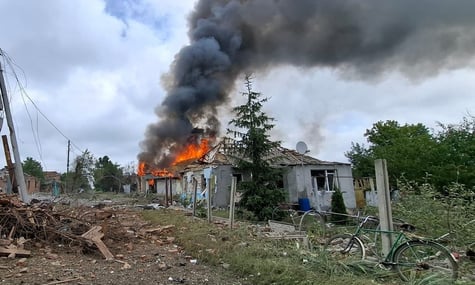 Окупанти скинули КАБи на Дергачівську громаду — є загибла, під завалами можуть бути ще люди