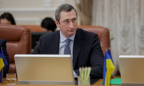 Прокурори просять суд відсторонити віцепремʼєра Чернишова від посади