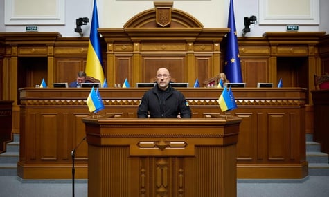 Уряд обіцяє не змінювати ціну на електроенергію для українців, але не для ринку