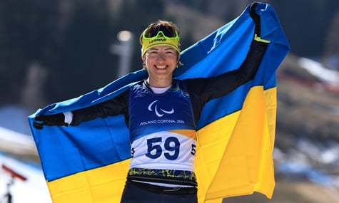 Українській біатлоністці зробили зауваження через сережки з надписом Stop War на Паралімпіаді-2026