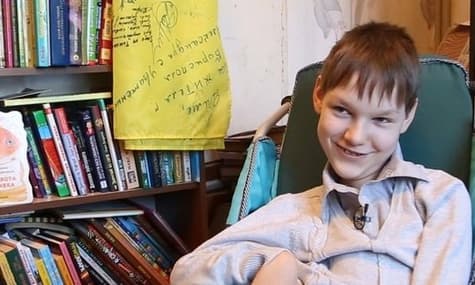 Meet Ukraine’s Youngest Library Head: His Story Will Inspire Anyone