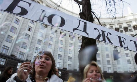 «Простономіка»: З чого наповнюють та як ухвалюють український бюджет?