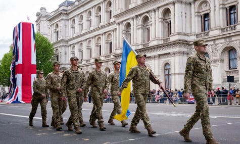 Понад 68 тисяч українських військових уже пройшли підготовку у Великій Британії — медіа
