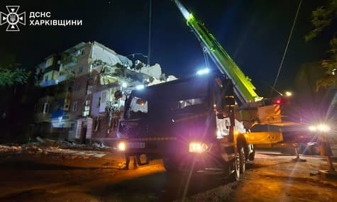 Под завалами разрушенного подъезда в Харькове обнаружили еще одно тело. Количество погибших достигло семи (ОБНОВЛЕНО)