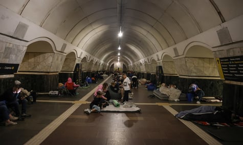 Після чергової атаки дронів у Києві зупинялося метро — зникла напруга від зовнішніх центрів живлення (ОНОВЛЕНО)