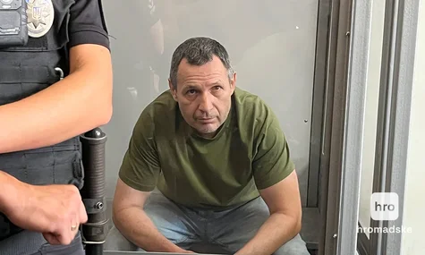 Боєприпаси та радянські медалі: що знайшли під час обшуків у справі про вбиство Парубія