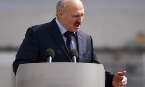 Lukashenko “Had No Other Choice” Than to Hold VE Day Parade In Minsk During Pandemic