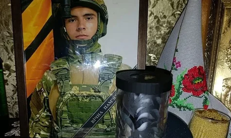 Через пів року у справі про самогубство першокурсника Військової академії, з якого знущалися сержанти, так і немає підозр