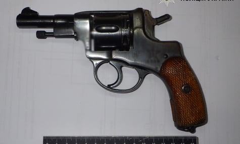 У Києві водій стріляв у перехожого через сварку про перетин дороги — поліція