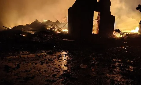 «За двома зайцями» і «Тіні забутих предків». У кіностудії Довженка розповіли, які костюми вціліли після російського обстрілу