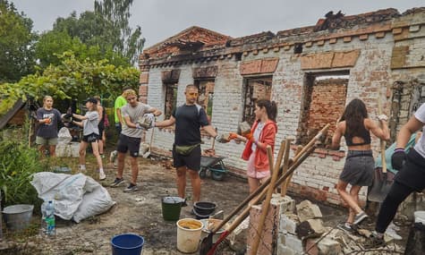 Ревіталізувати село. Один день із волонтерами Repair Together (ФОТОРЕПОРТАЖ)