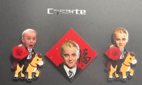 Наліпки з персонажем «Гаррі Поттера» Драко Мелфоєм, який став талісманом китайського Нового року