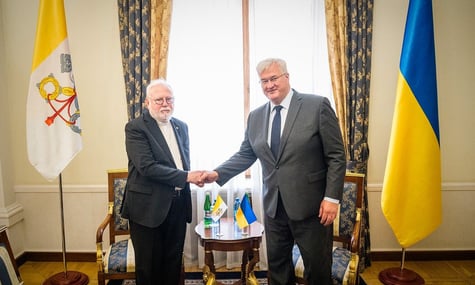 Візит секретаря Папського Престолу припав на обстріл Києва: «Жоден брифінг не здатен передати реальність цієї війни краще»