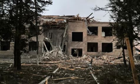 Руйнування будинків, закладу культури і шкіл: в ОВА розповіли, що сталося на Донеччині за добу