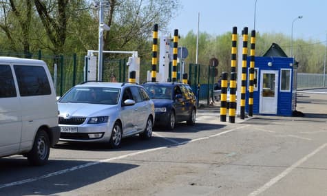 На границе с Венгрией открылись все пункты пропуска