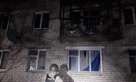 Оккупанты попали по поселку в Донецкой области: погиб человек, есть раненые