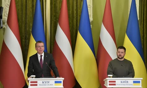 В Украину прибыл президент Латвии и встретился с Зеленским. О чем говорили?