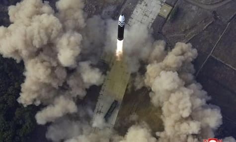 Північна Корея підтвердила запуск балістичної ракети, яка здатна доставити ядерну боєголовку в будь-яку точку США