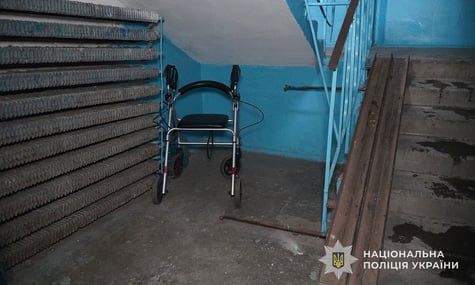 Під’їзд у Тернополі, де знайшли немовля