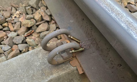 Холості набої, які хтось підклав на залізничну колію в Польщі