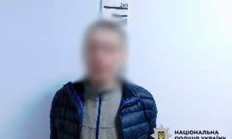 У Києві чоловік обікрав жінку, яка ховалася у підземному переході під час ракетної атаки — його затримали