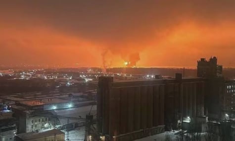 Таганрог и Брянск в россии атаковали дроны и ракеты. Под ударом мог быть НПЗ и авиастроительный завод