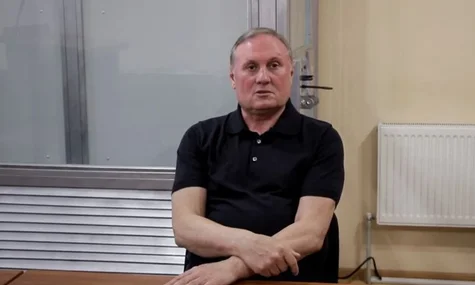 «Регіонал» Єфремов отримав російський паспорт і живе в Москві — «Схеми»