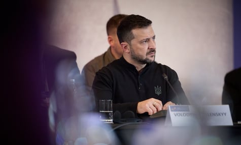 СМИ: Зеленский возмутился большим количеством забронированных — процедуру поставили на паузу